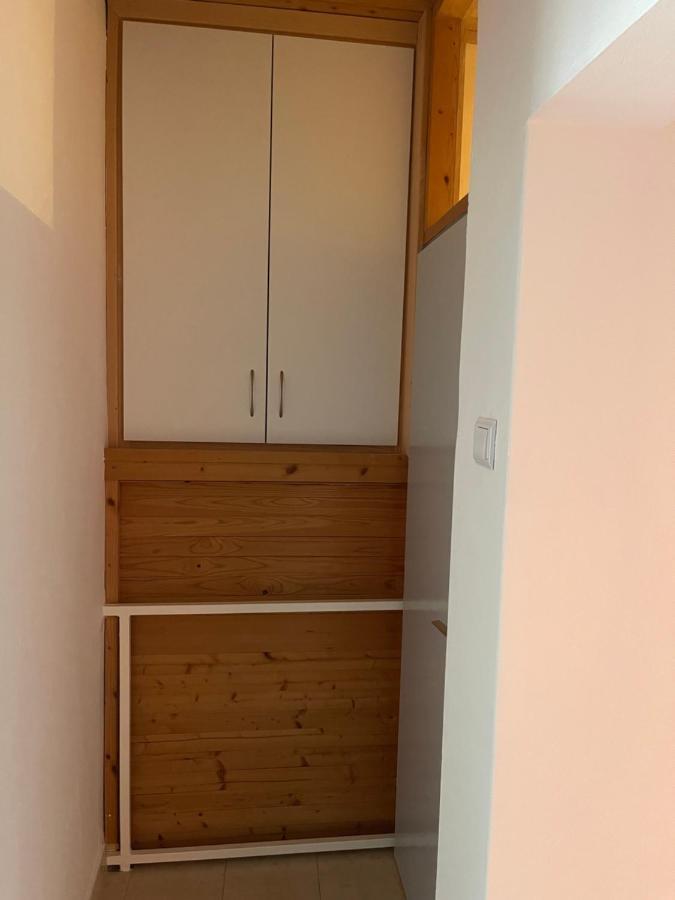 Apartmani Frane ตรีบูนย์ ภายนอก รูปภาพ