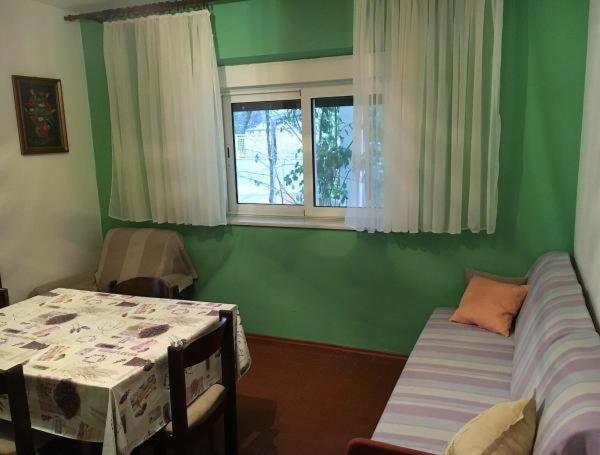 Apartmani Frane ตรีบูนย์ ภายนอก รูปภาพ