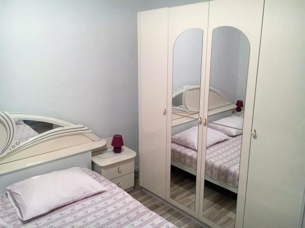 Apartmani Frane ตรีบูนย์ ภายนอก รูปภาพ