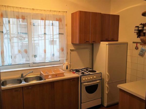 Apartmani Frane ตรีบูนย์ ภายนอก รูปภาพ